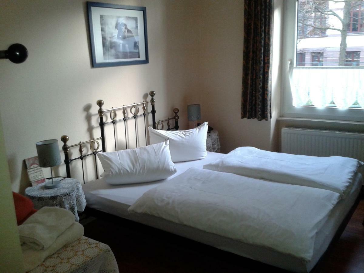 Acasa Bed & Breakfast Frankfurt nad Menem Zewnętrze zdjęcie